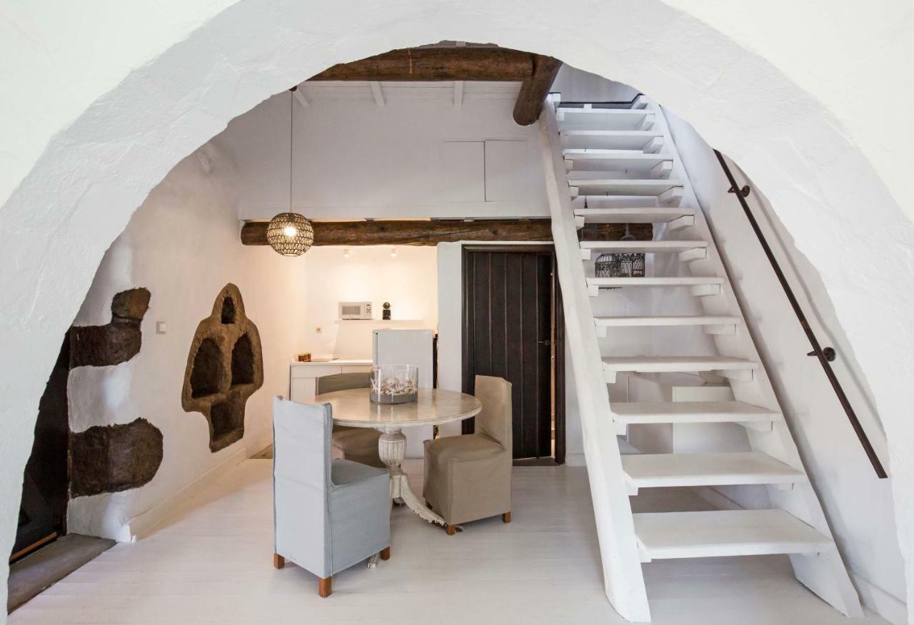 Monastery Estate Guesthouse سوغيا المظهر الخارجي الصورة