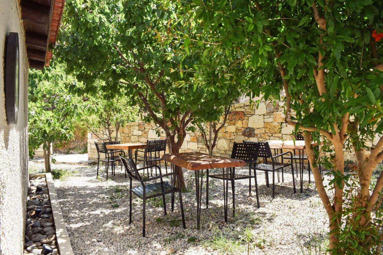 Monastery Estate Guesthouse سوغيا المظهر الخارجي الصورة